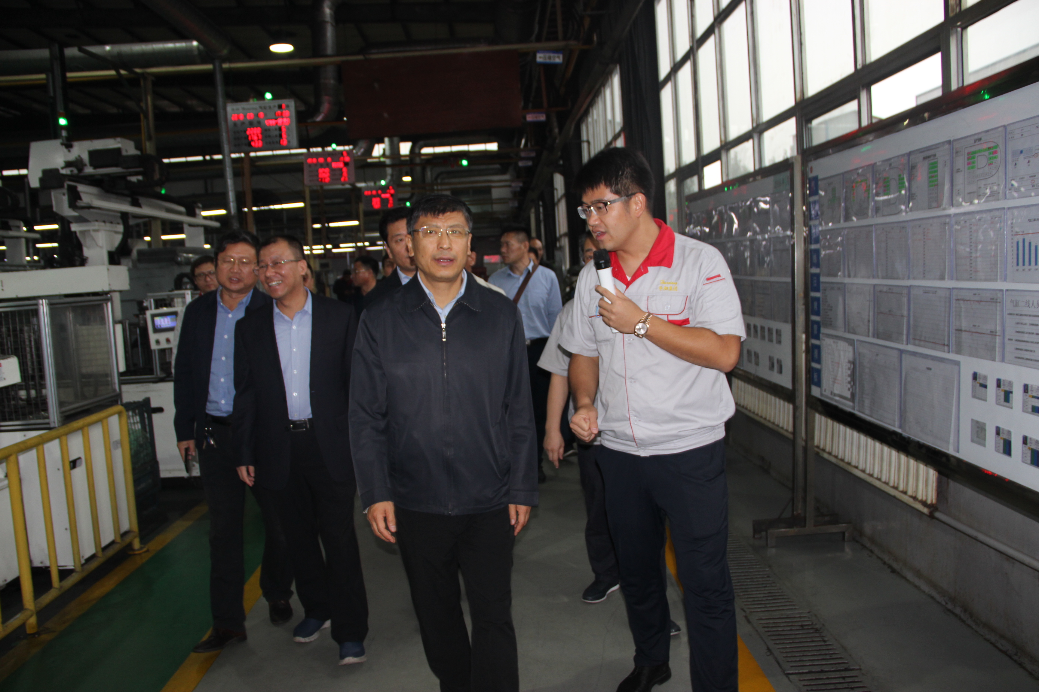 省委組織部副部長、省人社廳廳長盧建明一行到我司調(diào)研指導(dǎo)