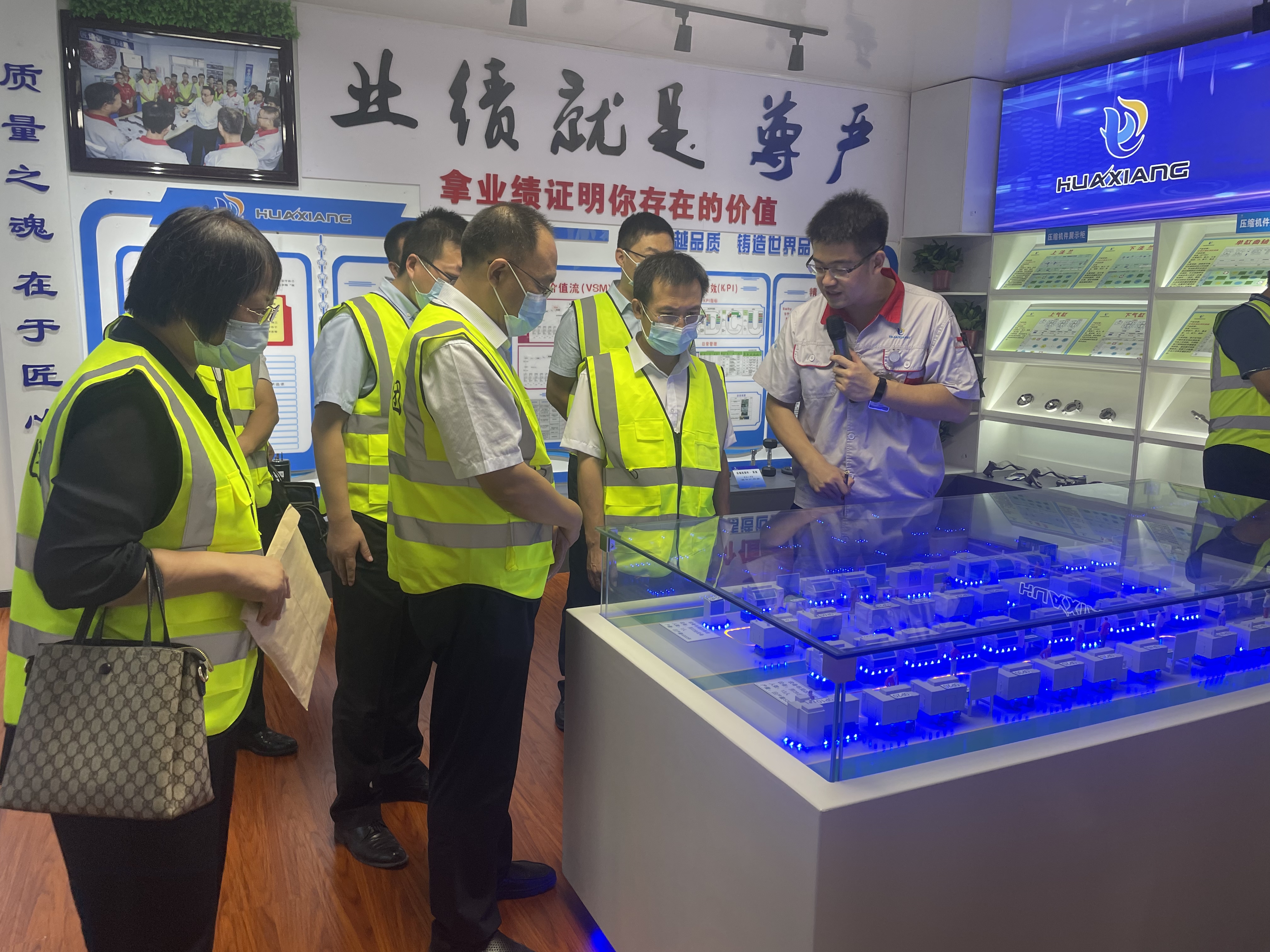 fdb25f3204b64efaff1a2d4de94de13.jpg fdb25f3204b64efaff1a2d4de94de13.jpg